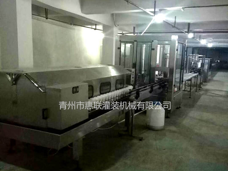 白酒灌裝機 白酒灌裝機