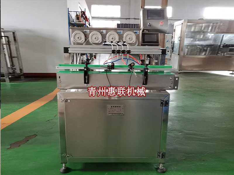 全自動(dòng)直線式口服液灌裝機(jī)